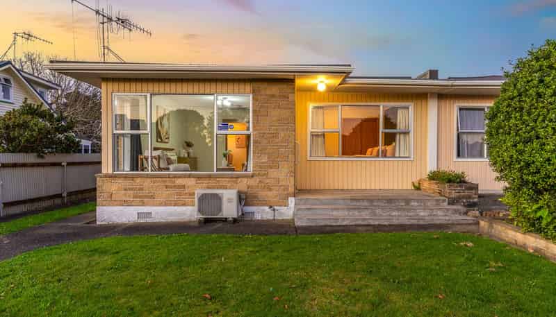 137 Bath Street, LEVIN