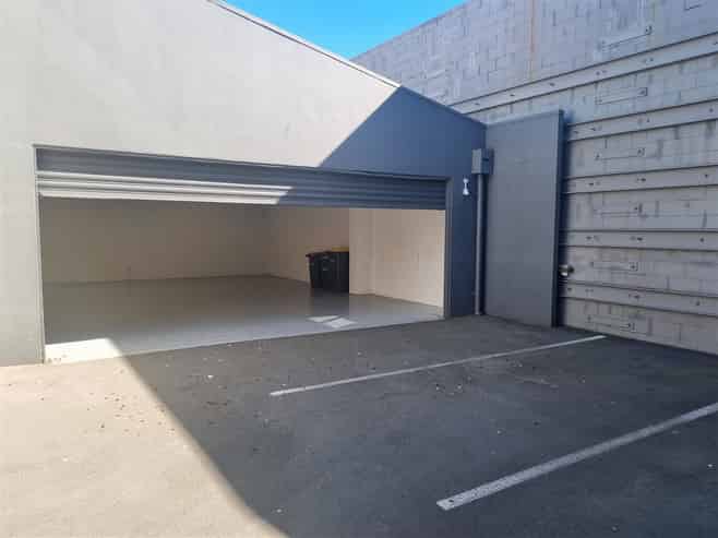 Ferry Road Warehouse and Showroom