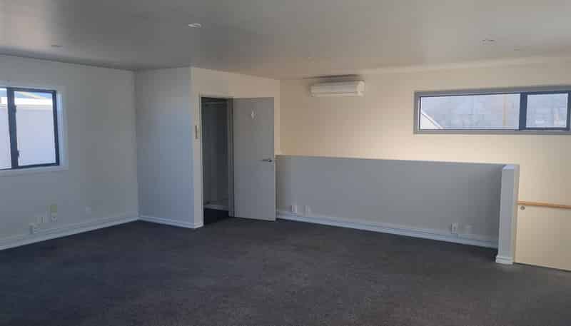  1/169 Ferry Road, Waltham