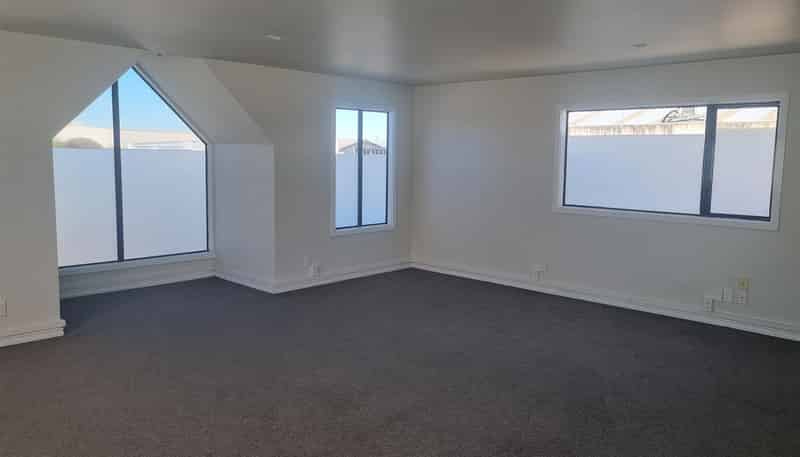  1/169 Ferry Road, Waltham
