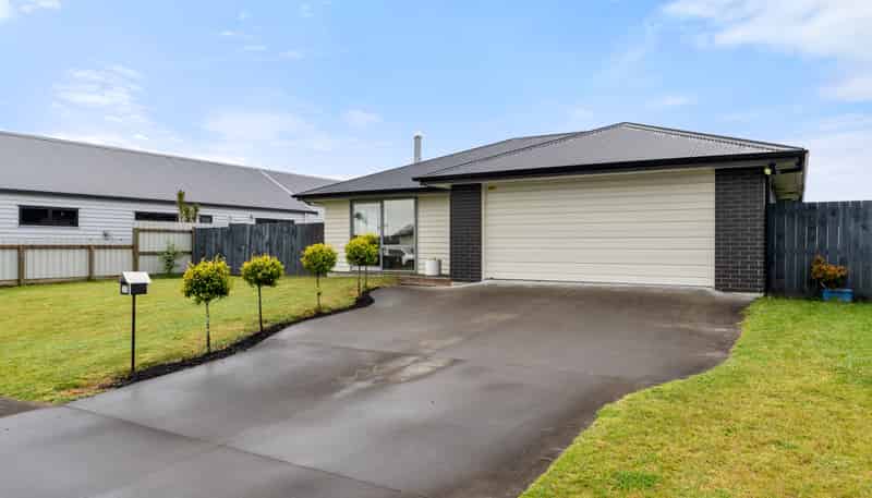 11 Fortis Place, Lytton West