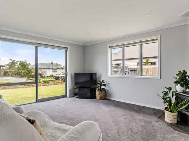 11 Fortis Place, Lytton West
