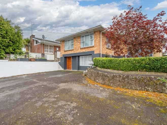 17 Morrinsville Road, Hillcrest
