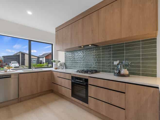 14 Overton Street, Rototuna North