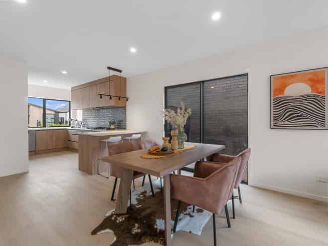 14 Overton Street, Rototuna North