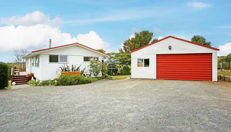 468 Pinnacle Hill Road, Bombay