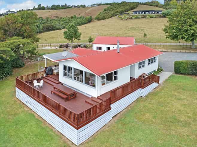 468 Pinnacle Hill Road, Bombay