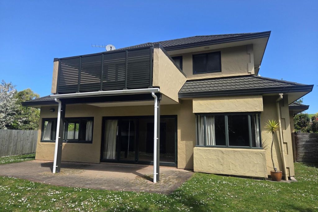 Family Home in Springfield 1