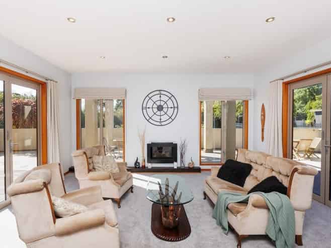 906 Reid Line East, Palmerston North