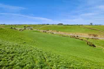5200B Mountain Road, Eltham