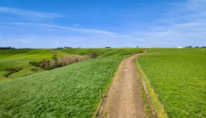 5200B Mountain Road, Eltham
