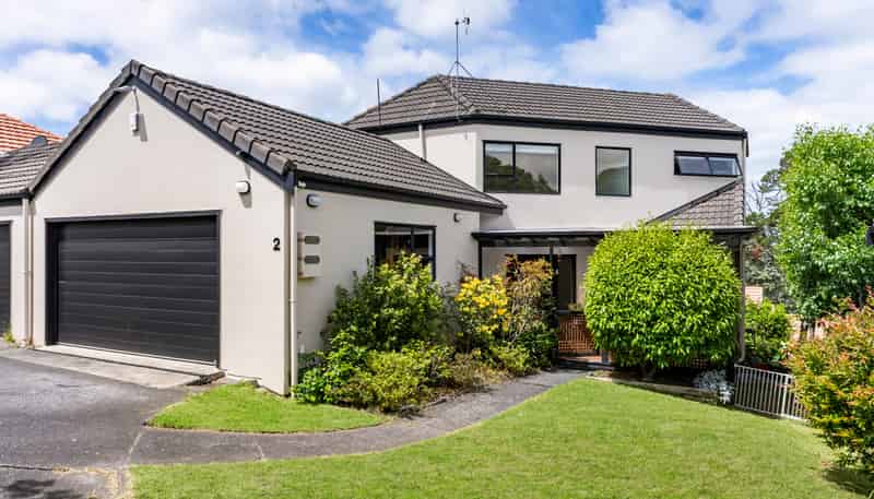 2/11 Waratah Street, Birkenhead