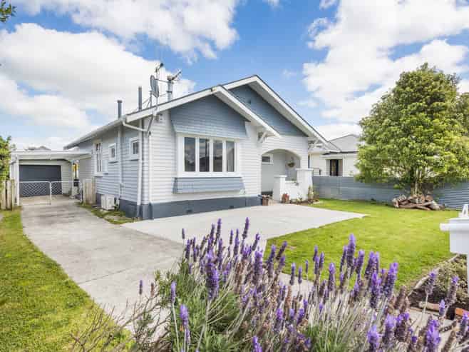 18 Burns Avenue, Takaro