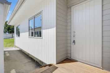 57a Iles Road, Lynmore