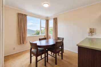 3 Griffiths Grove, Newlands