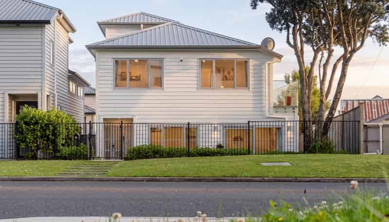11 Manuwai Road, Torbay