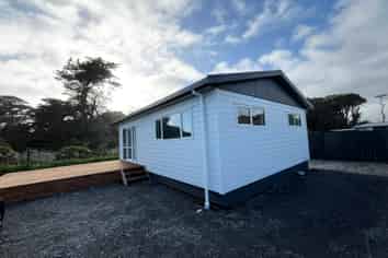 4 Rangiuru Road, Otaki Beach