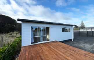 4 Rangiuru Road, Otaki Beach