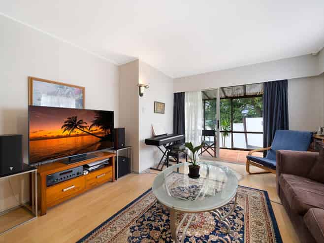 3/293B Hillsborough Road, Hillsborough