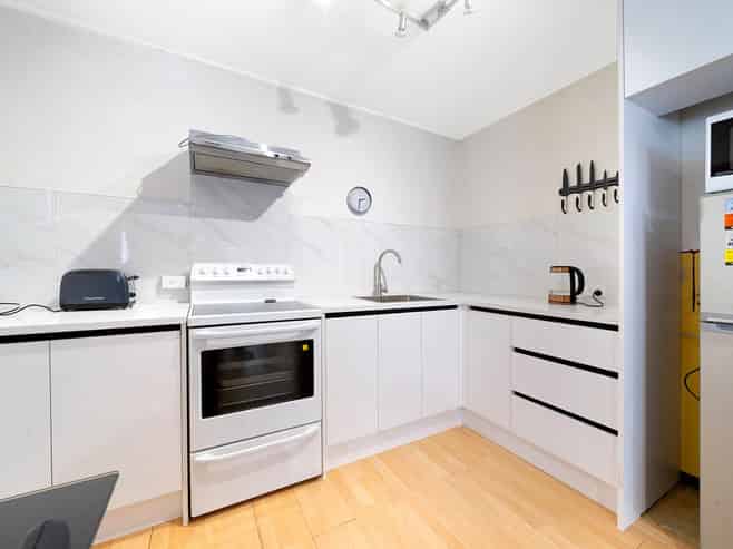 3/293B Hillsborough Road, Hillsborough