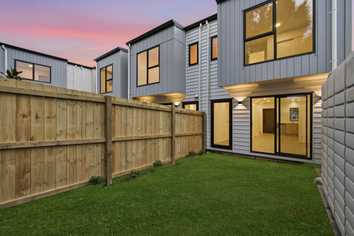 22 Alamein Road, Panmure