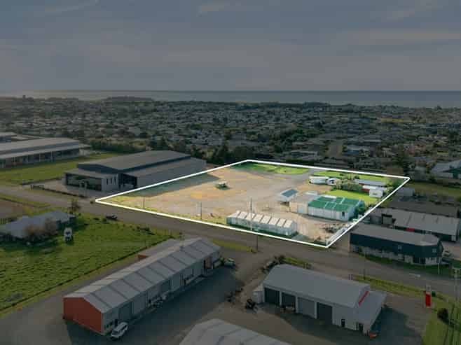  Large-Scale Industrial Site with Exceptional Profile