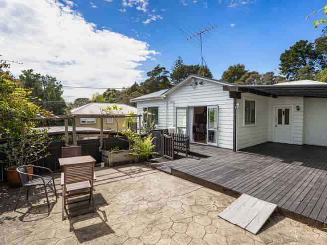 21 Archers Road, Hillcrest