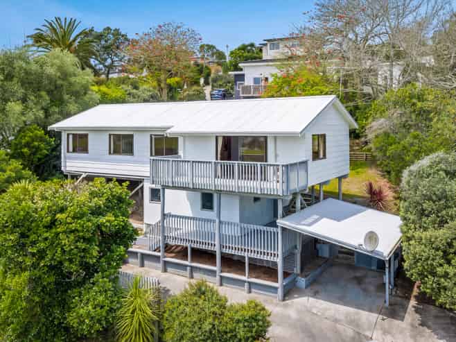 12 Delshaw Avenue, Stanmore Bay