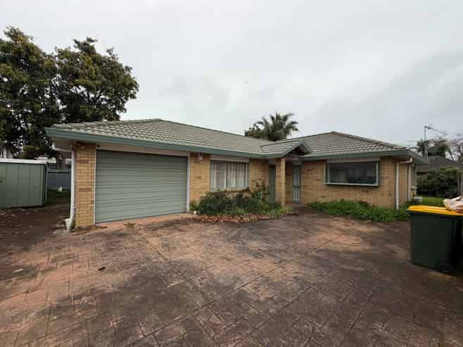 2/23 King Edward Avenue, Papakura