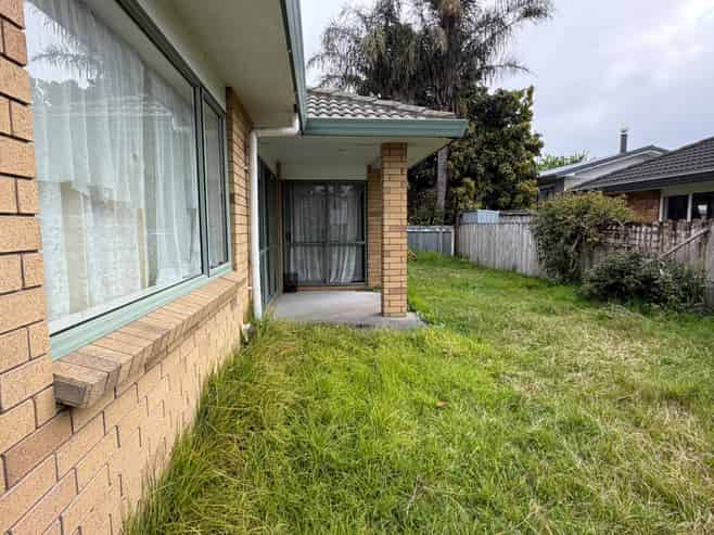 2/23 King Edward Avenue, Papakura