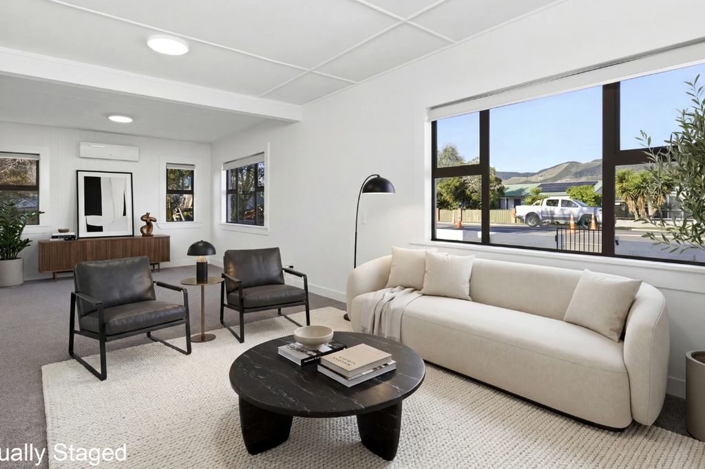 JUST RENOVATED – SPACE, STYLE & AN UNBEATABLE LOCATION! 2
