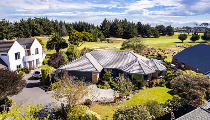 17 Orlando Crescent, Waimairi Beach