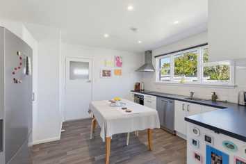 97 Mooray Avenue, Bishopdale