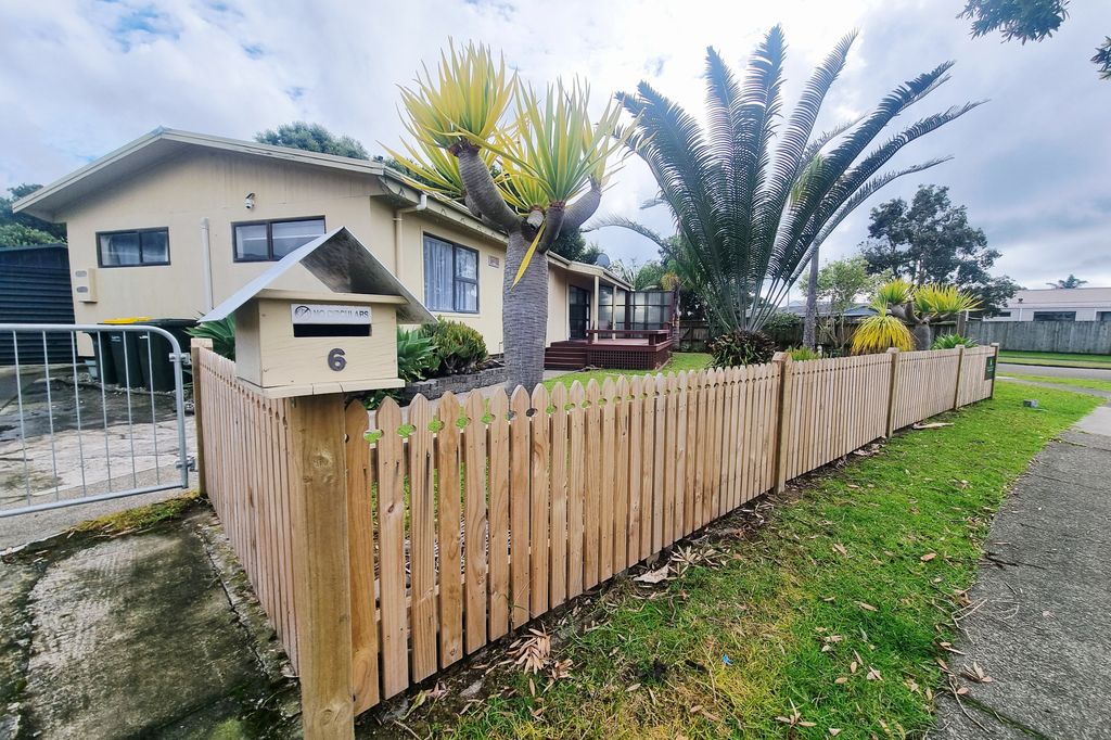 Modern 3-Bedroom Home - Steps from Beautiful Ohope Beach 1