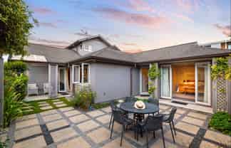 8 Beacholm Road, Takapuna