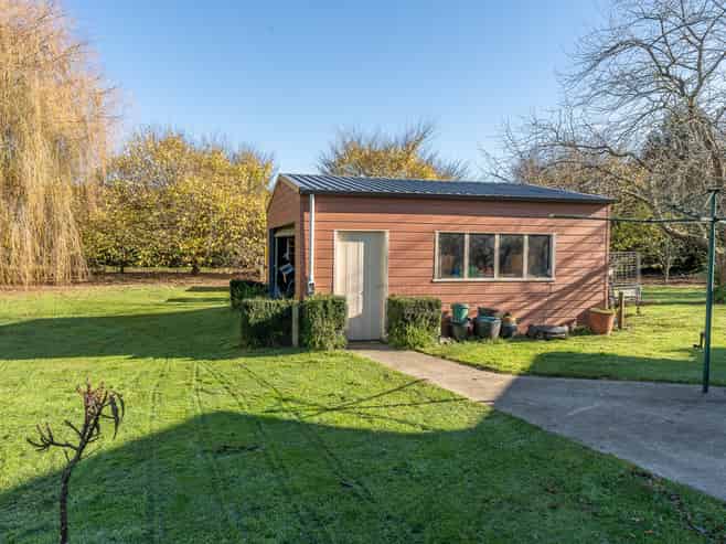 30 Bilsthorpe Lane, Matangi