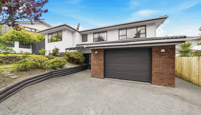 107 Weatherly Road, Torbay