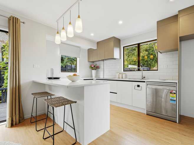 107 Weatherly Road, Torbay