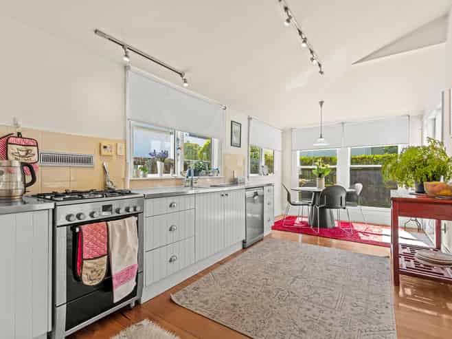 59 Winchester Street, Merivale