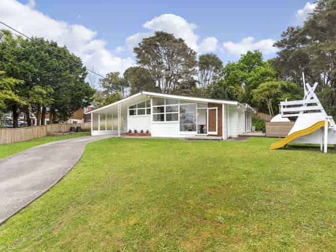 246 Glengarry Road, Glen Eden