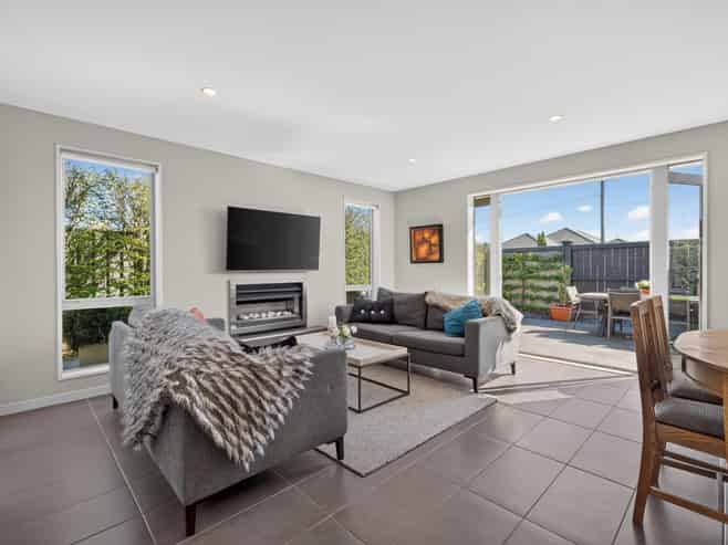 55A Englefield Road, Northwood