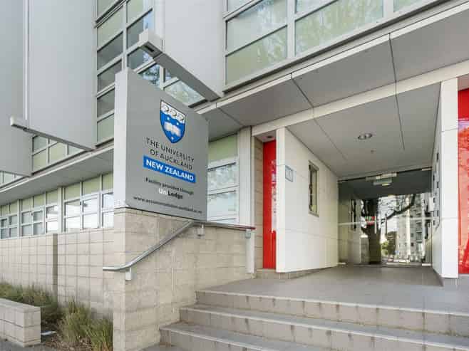 712/133 Beach Road, Auckland Central
