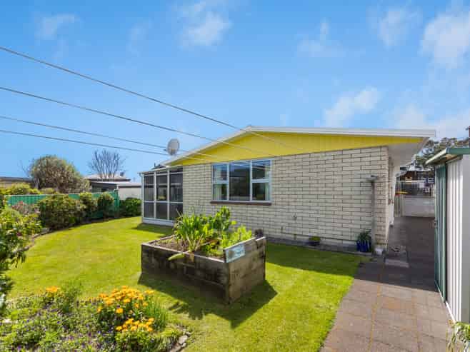 2/42 Sanders Avenue, Westown