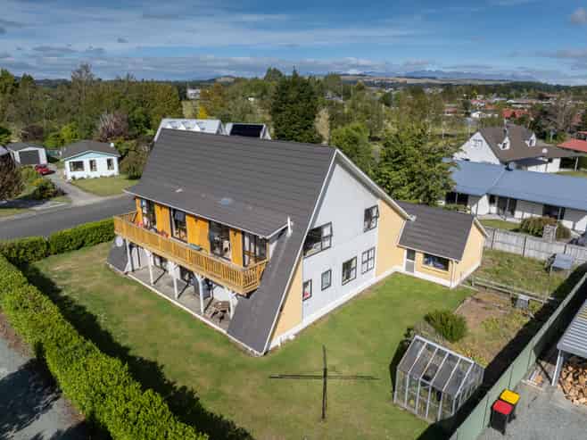 7 Tom Plato Drive, Te Anau