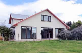 10 Stafford Street, Hampden