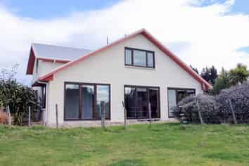 10 Stafford Street, Hampden
