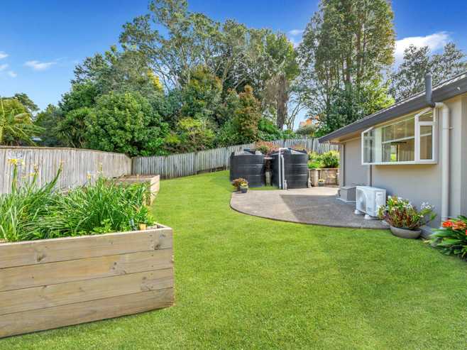 11 Swordfish Place, Maraetai