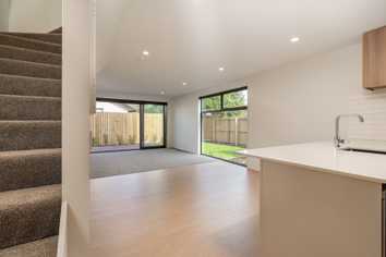 6/4 Burlington Street, Sydenham