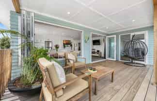 18 Shelly Bay Road, Beachlands