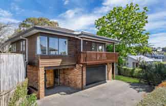 2/30 Abbotts Way, Remuera